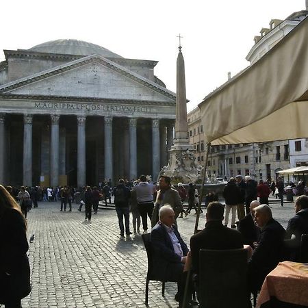 Апартаменти Pantheon Domus Valentino Рим Екстер'єр фото